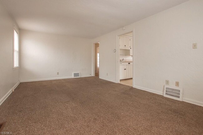 Foto del edificio - 511 E 222nd St