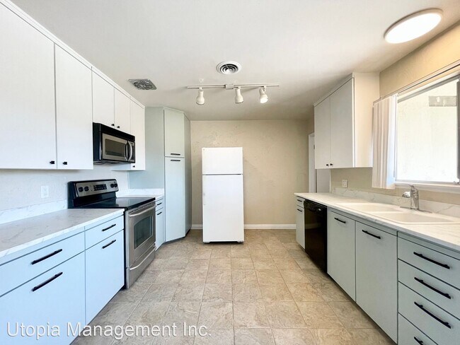 Building Photo - 2 br, 2 bath House - 77665 Michigan Drive #4