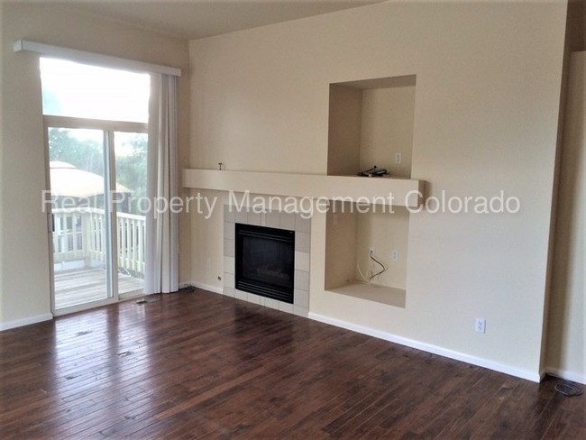 Building Photo - 7054 Pike Ct