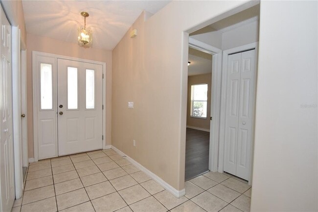 Building Photo - 8 Regency Dr