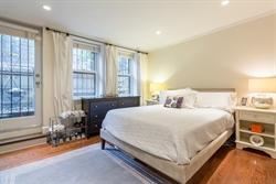 Building Photo - 2 br, 1 bath  - 220 W Springfield St