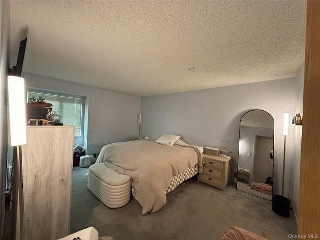 Foto del edificio - 70 Chester Ln