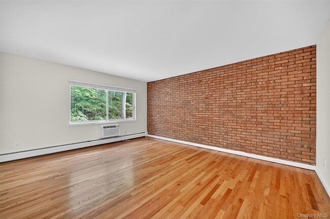 Building Photo - 19 Barnett Dr