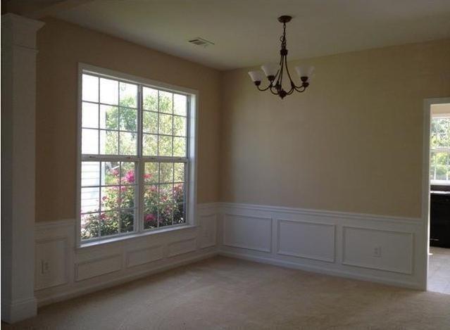Building Photo - 8940 Radford Ln