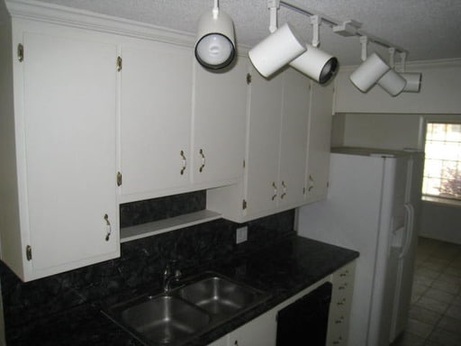 Building Photo - 7919 Ensley Dr SW