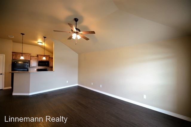 Building Photo - 3 br, 2 bath House - 501 B Sladecek Drive