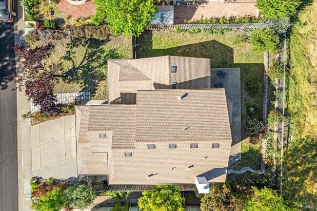Building Photo - 2115 Oat Hill Ct