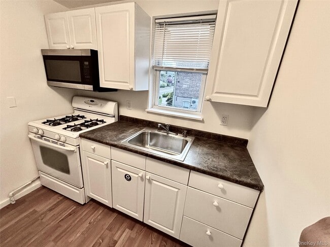 Foto del edificio - 28 Davis St