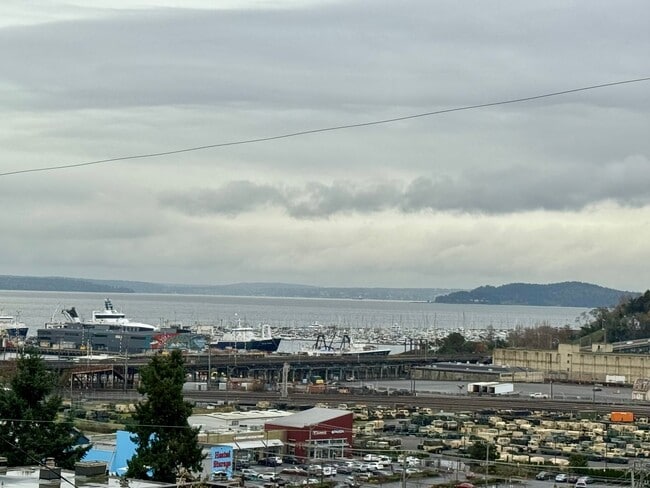Foto del edificio - Queen Anne Townhome-Style Condo