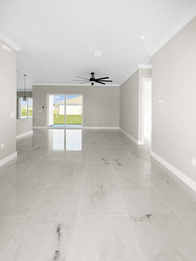 Photo - 303 NW 26th Ave House