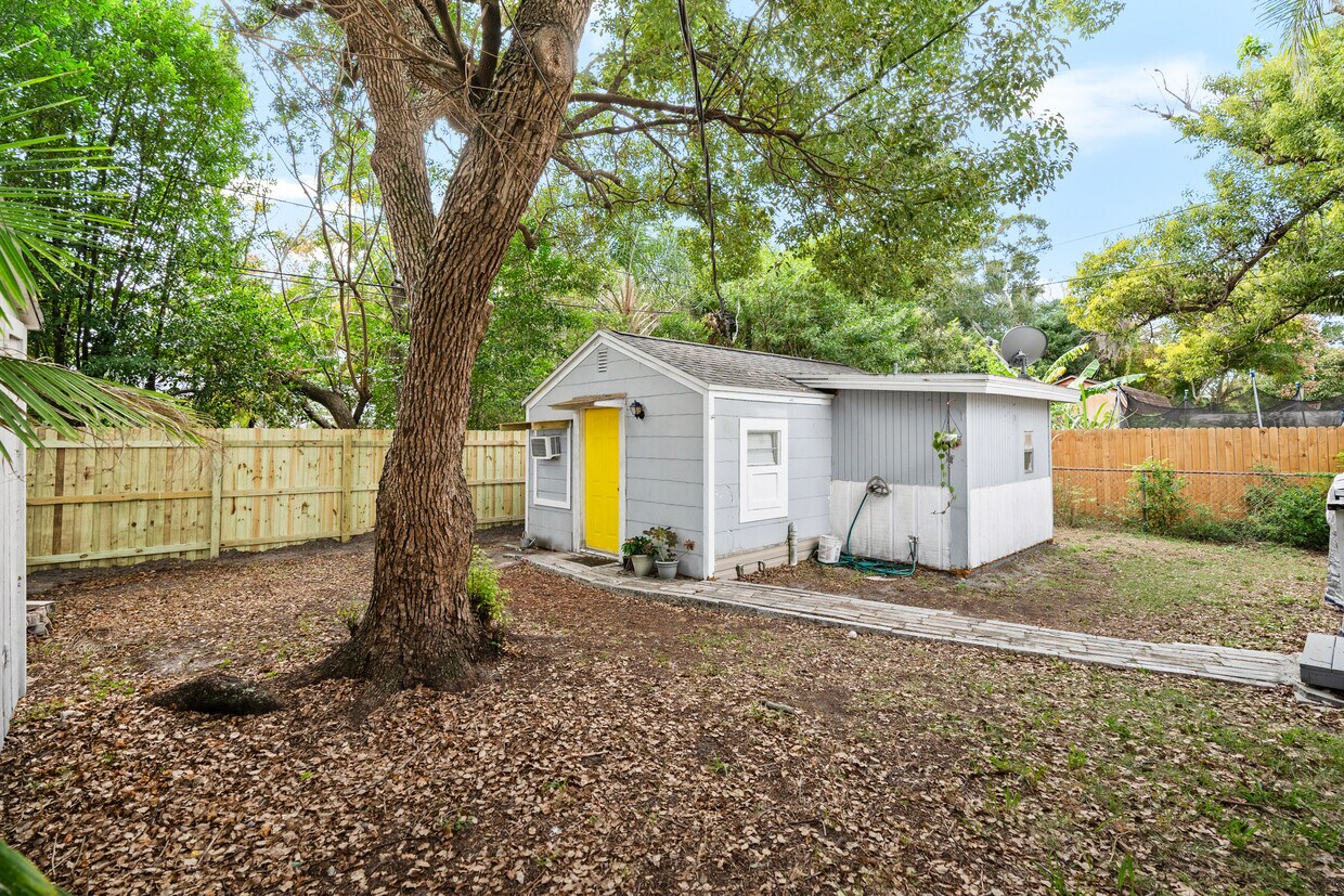 1665 Drew St, Clearwater, FL 33755 House Rental in Clearwater, FL