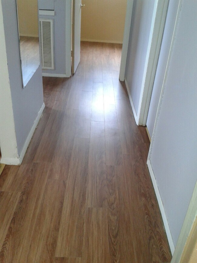 Foto del edificio - 2691 Rosindale Rd