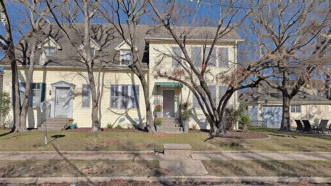 Foto del edificio - 121 W Moore St