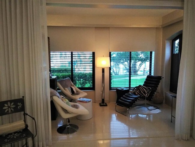 Foto del edificio - 3101 Harbor Dr