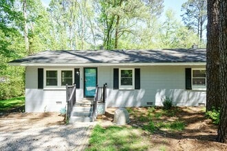 Building Photo - 738-740 Woodland Rd