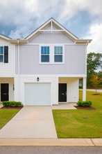 Building Photo - 600 Reese Ln