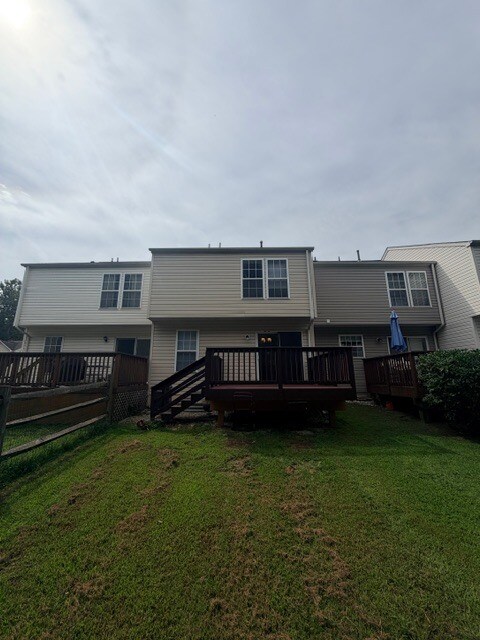 Foto del edificio - 311 S Bridlewood Dr