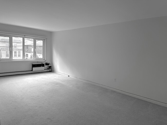 Unit 2 Livingroom - 6653 79th St