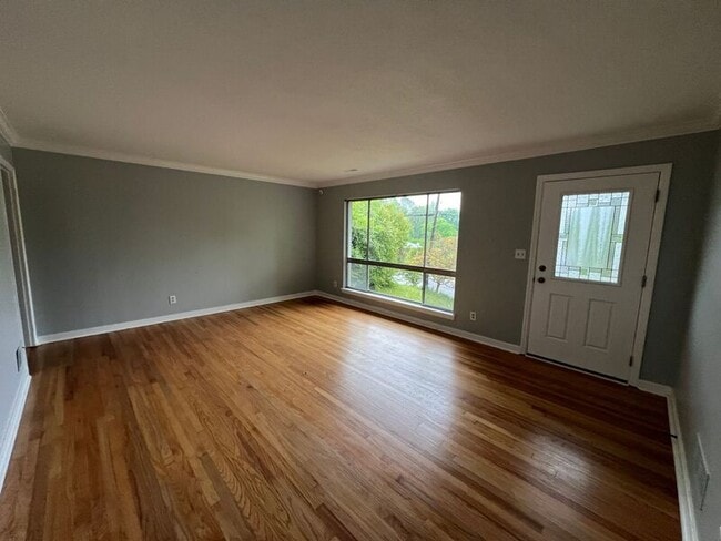 Foto del edificio - 636 Gravlee Ln