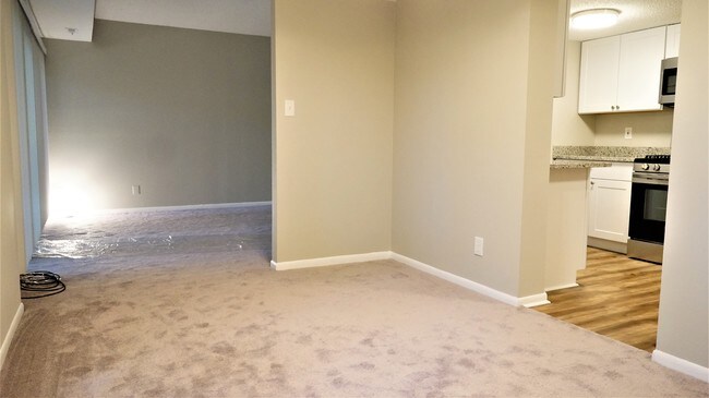 Foto del edificio - 11818 Breton Ct
