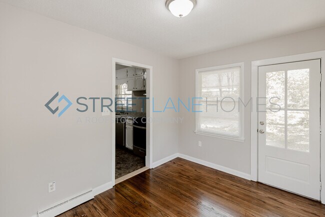 Building Photo - 609 Mitchell Cir