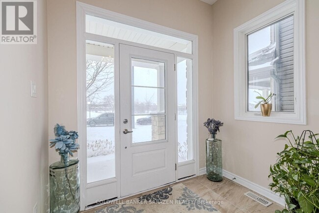 Building Photo - 942 Guinness Cres