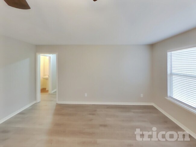 Foto del edificio - 2033 Oak Bend Ln