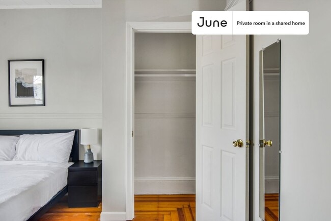 Building Photo - Room in Shared 3 bed/1 bath home in Somerville
