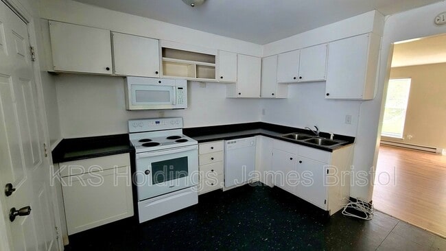 Building Photo - 1308 Minefee St