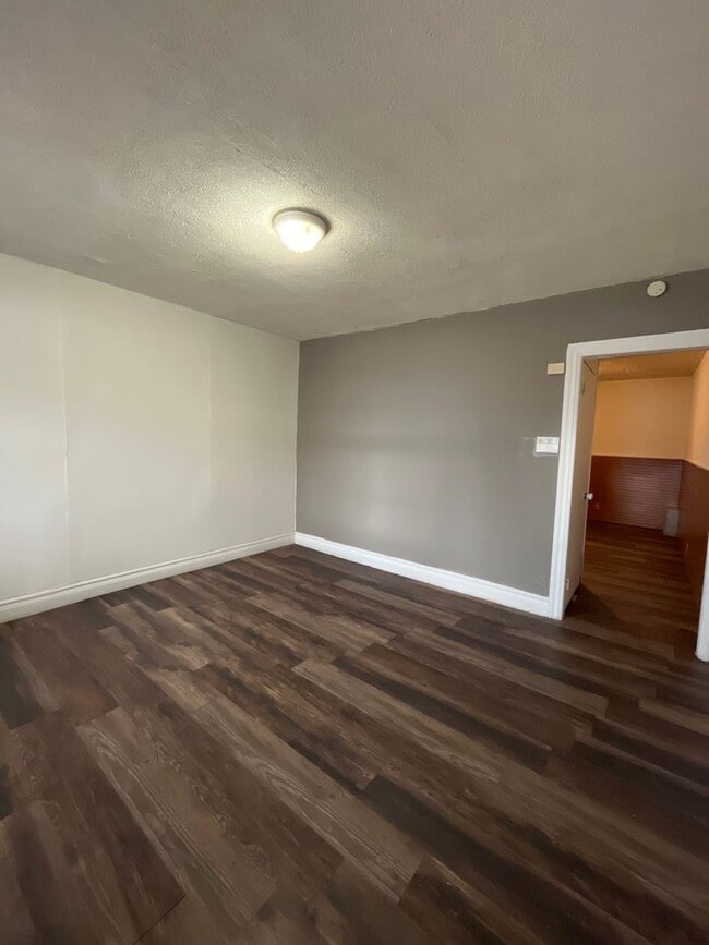 Foto del edificio - Spacious 3-bedroom home available for rent in Allentown available immediately