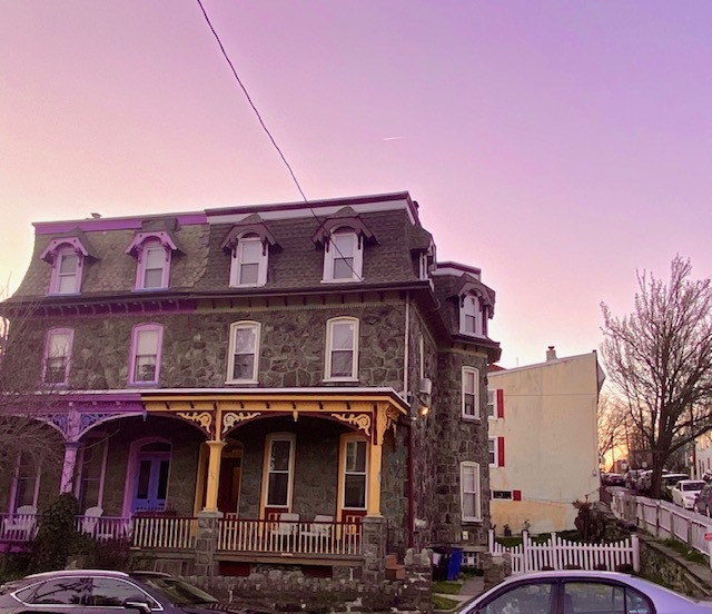Primary Photo - 129 Sumac St