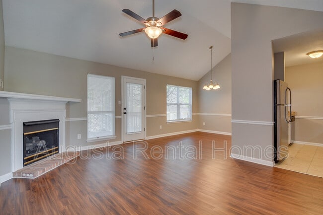 Building Photo - 3614 Cullen Dr