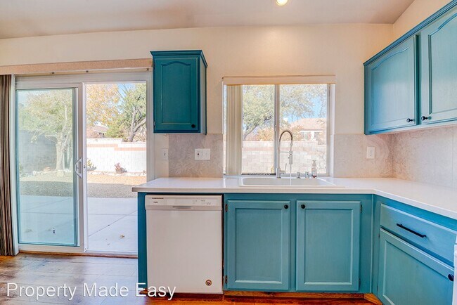 Foto del edificio - 3 br, 2 bath House - 1513 Iron Springs Dr