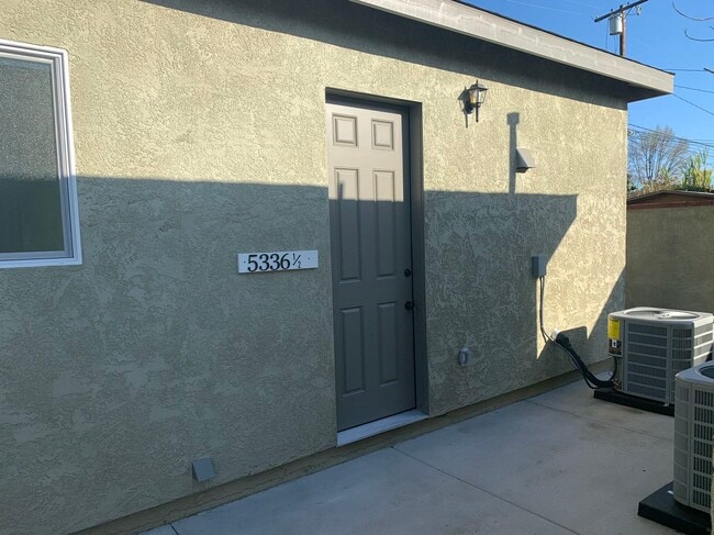 Foto del edificio - 5336 Huddart Ave