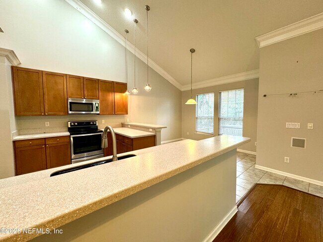 Foto del edificio - 900 Paradise Ln