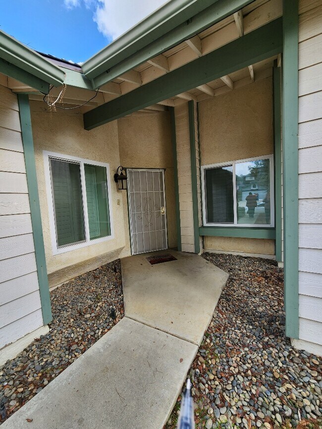 2809 Sunview Dr, Bakersfield, CA 93306 House Rental in Bakersfield