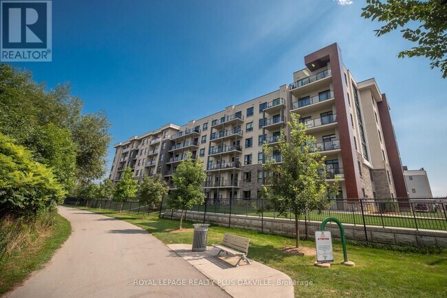 Photo du bâtiment - 125 Shoreview Pl