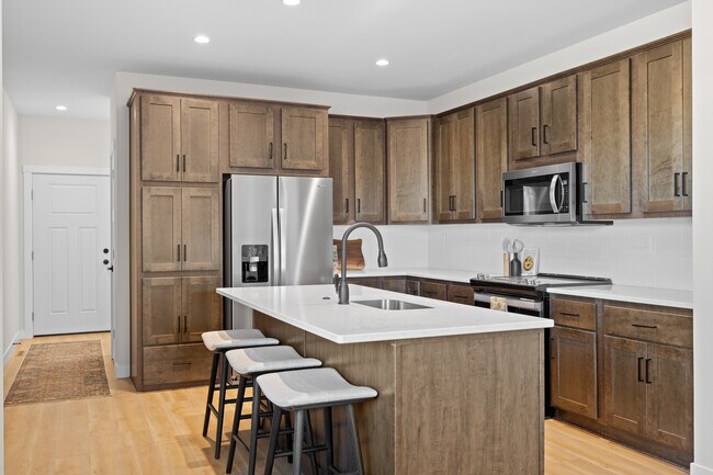 Building Photo - 3132 W Laux Dr