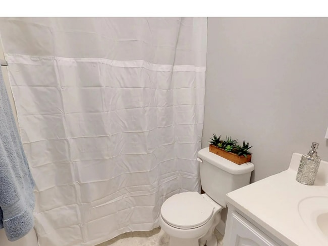 Foto del edificio - 1515 Doncaster Dr