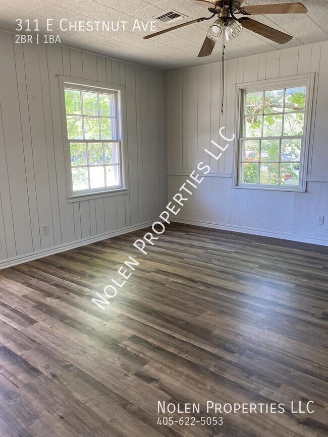 Foto del edificio - 311 E Chestnut Ave