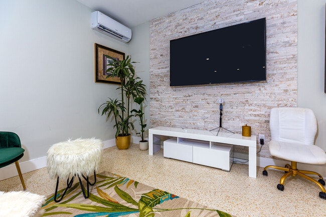 Foto del edificio - 1029 79th St