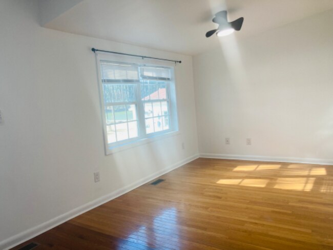 Foto del edificio - 18342 Clarke Rd