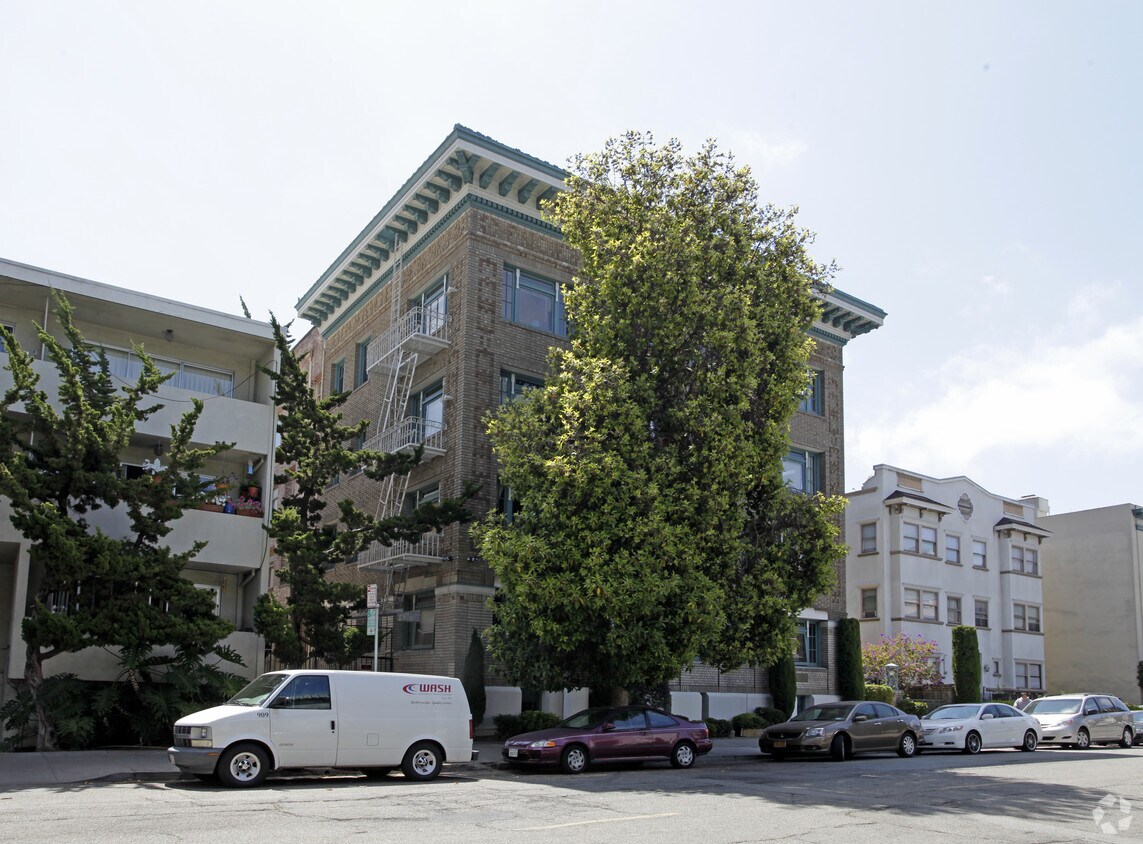 Foto del edificio - Allison Apartments