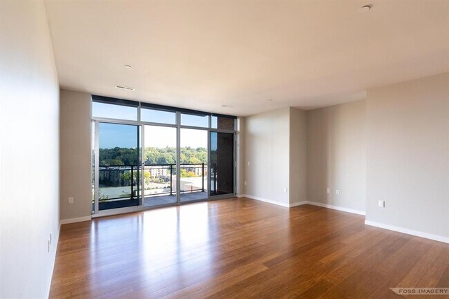 Foto del edificio - 625 N Segoe Rd