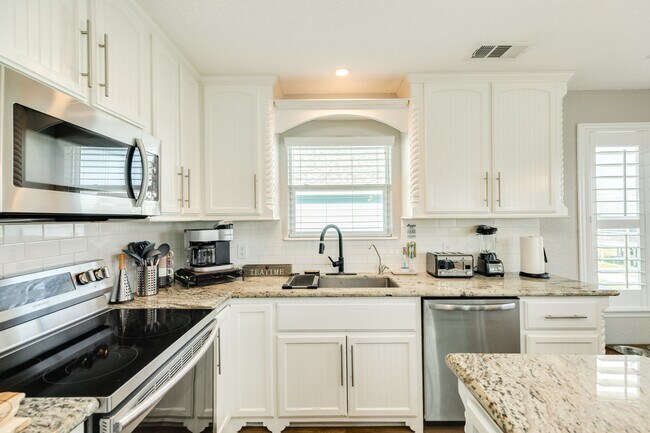 Foto del edificio - 207 Sandpebble Pl