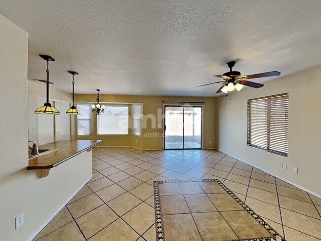 Foto del edificio - 5453 N 77th Ln
