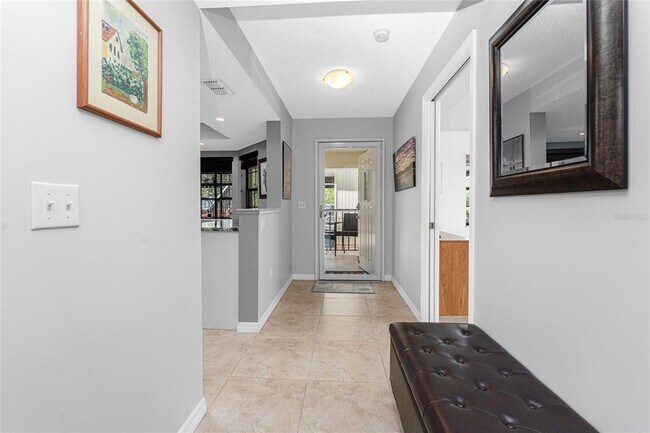 Foto del edificio - 511 Pine Hollow Cir