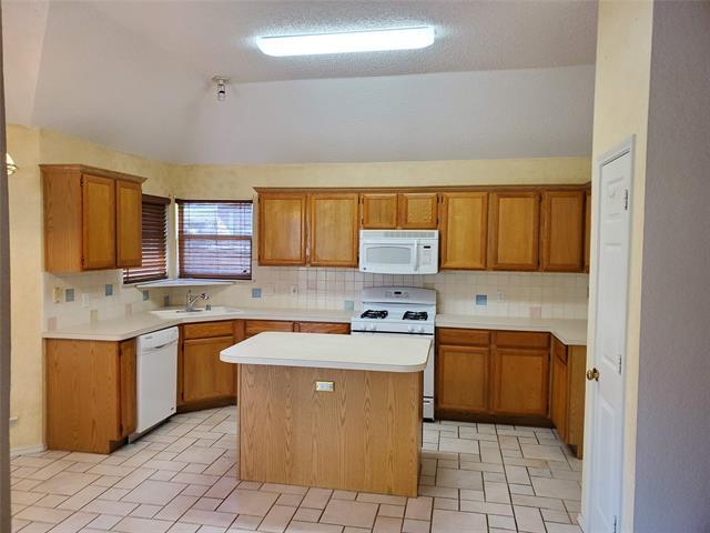 Building Photo - 6045 Bent Creek Dr