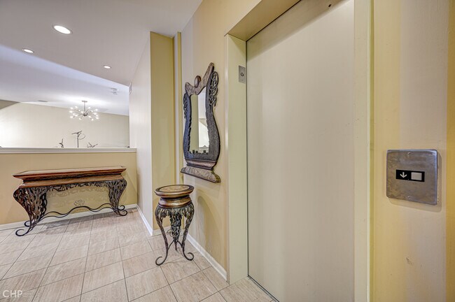 Foto del edificio - 7748 N Sheridan Rd