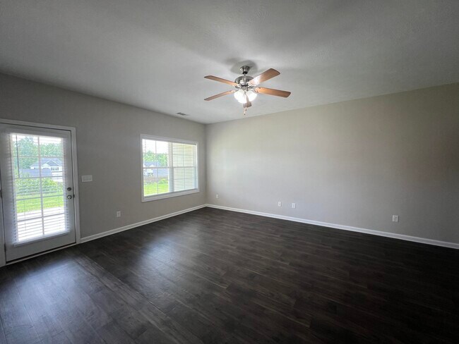 Foto del edificio - 4017 Pensacola Way